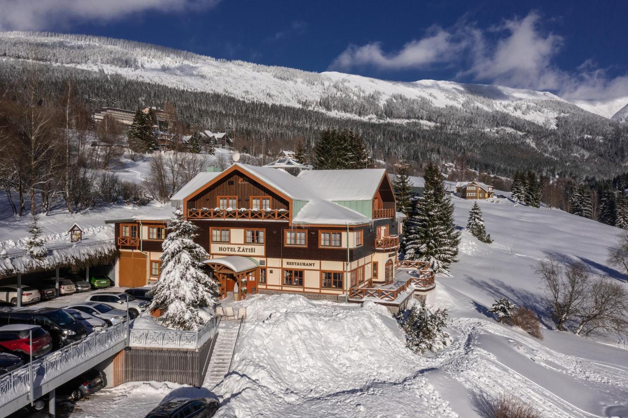 Hotel Zatisi Špindlerŭv Mlýn Екстериор снимка