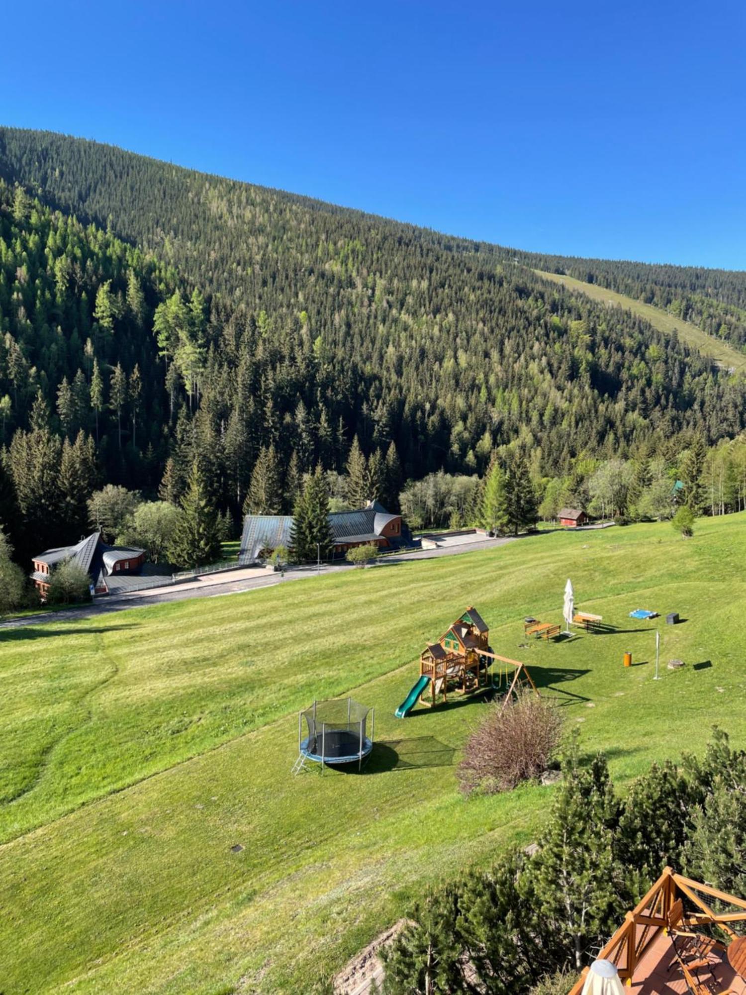 Hotel Zatisi Špindlerŭv Mlýn Екстериор снимка