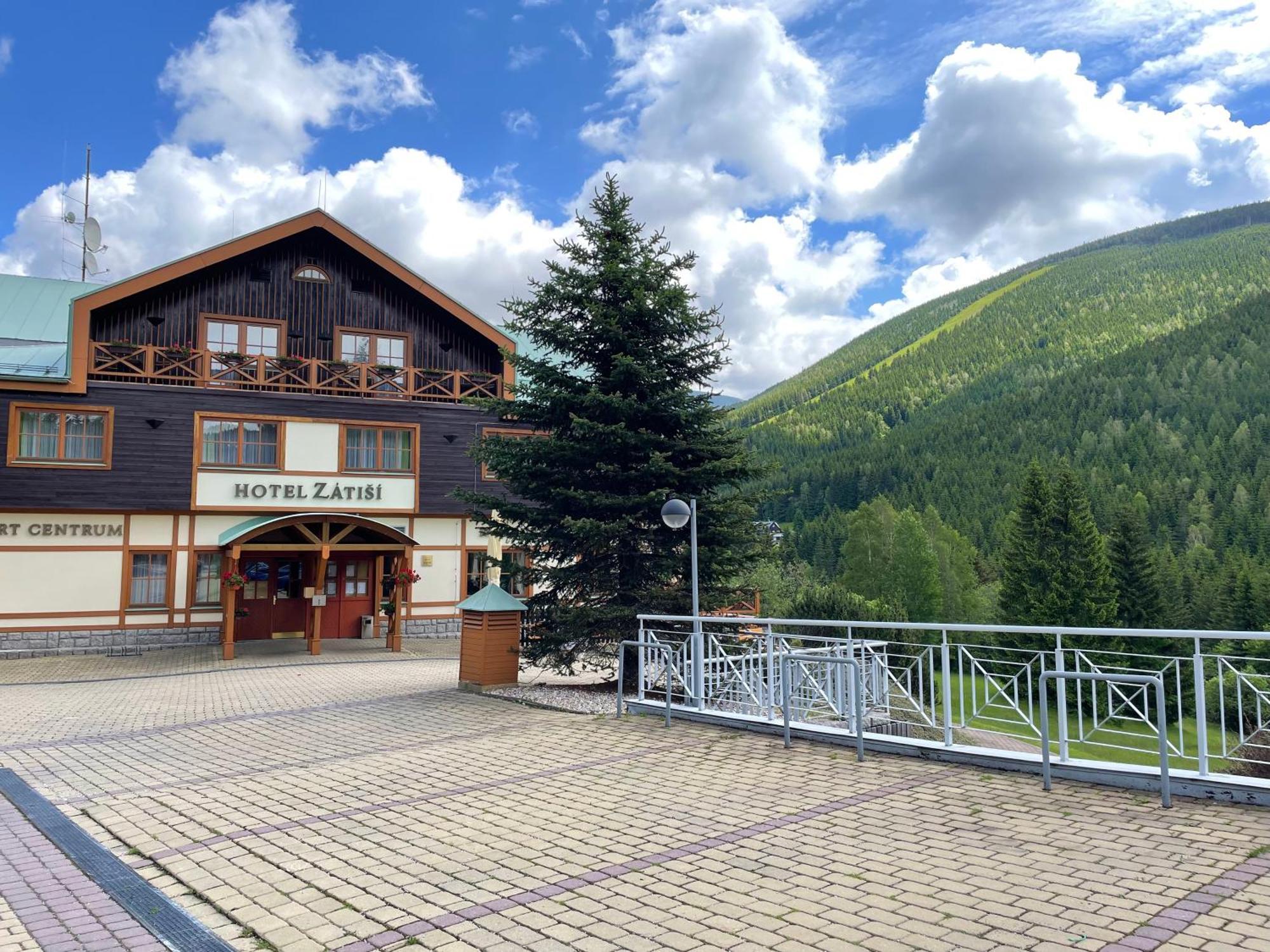 Hotel Zatisi Špindlerŭv Mlýn Екстериор снимка